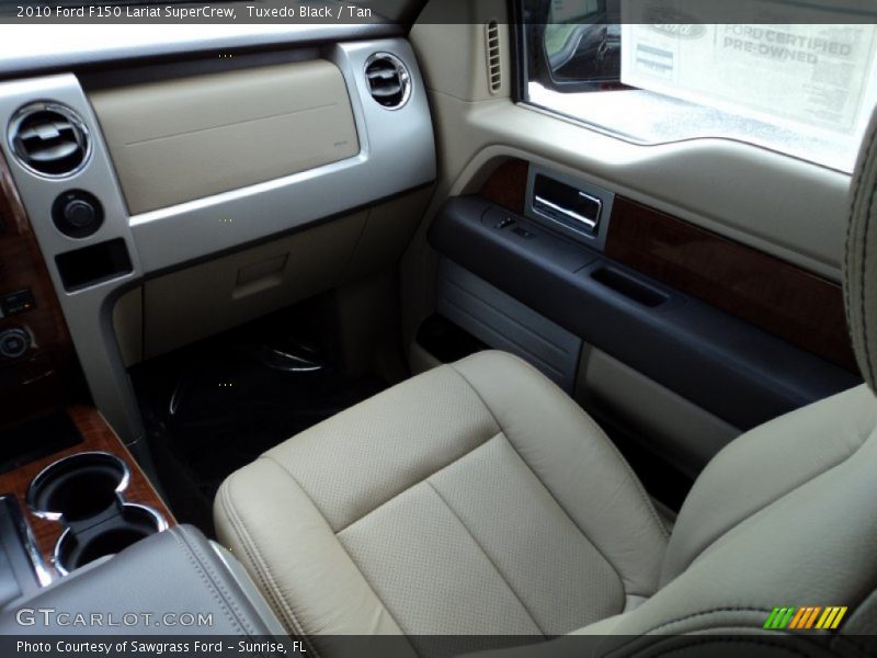 Tuxedo Black / Tan 2010 Ford F150 Lariat SuperCrew