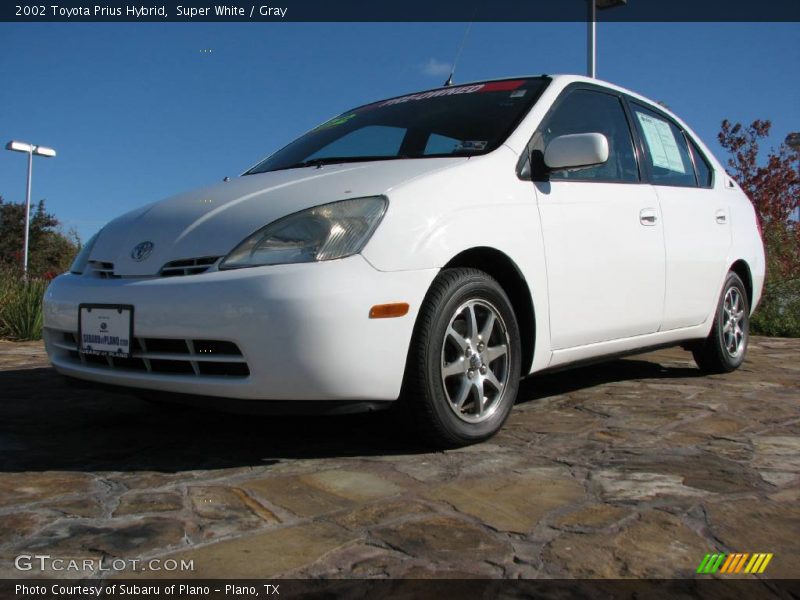Super White / Gray 2002 Toyota Prius Hybrid