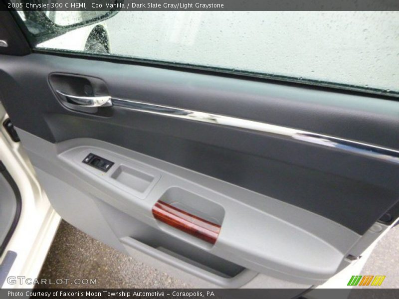 Cool Vanilla / Dark Slate Gray/Light Graystone 2005 Chrysler 300 C HEMI