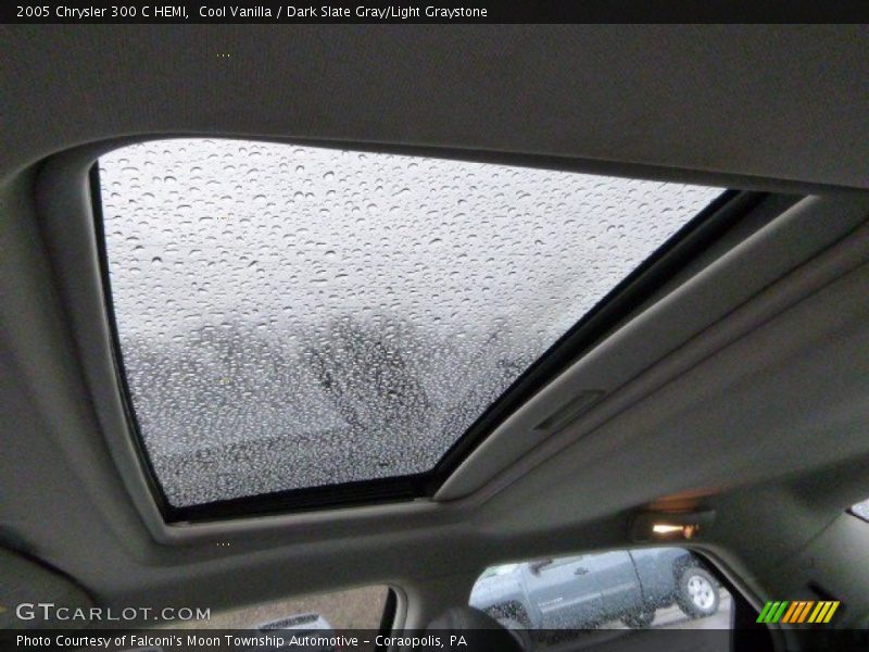 Cool Vanilla / Dark Slate Gray/Light Graystone 2005 Chrysler 300 C HEMI