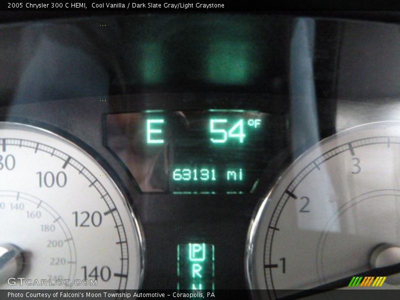 Cool Vanilla / Dark Slate Gray/Light Graystone 2005 Chrysler 300 C HEMI