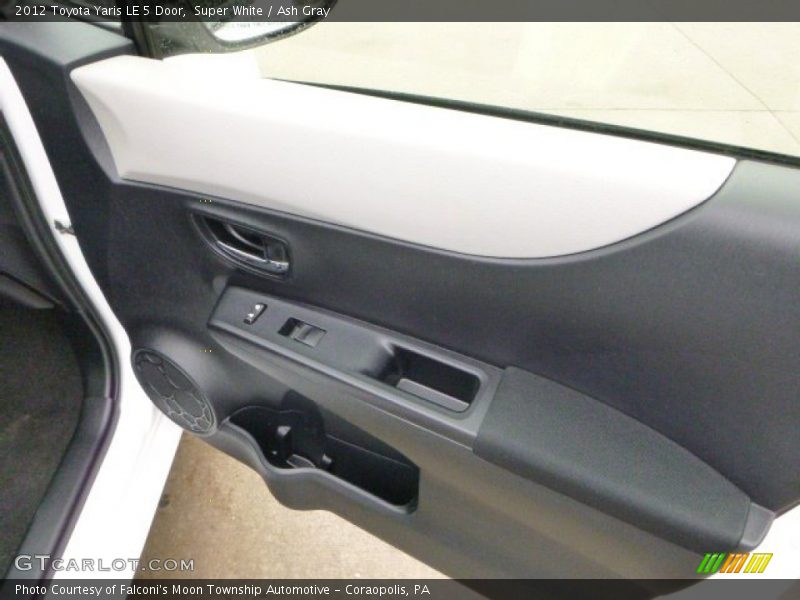 Super White / Ash Gray 2012 Toyota Yaris LE 5 Door