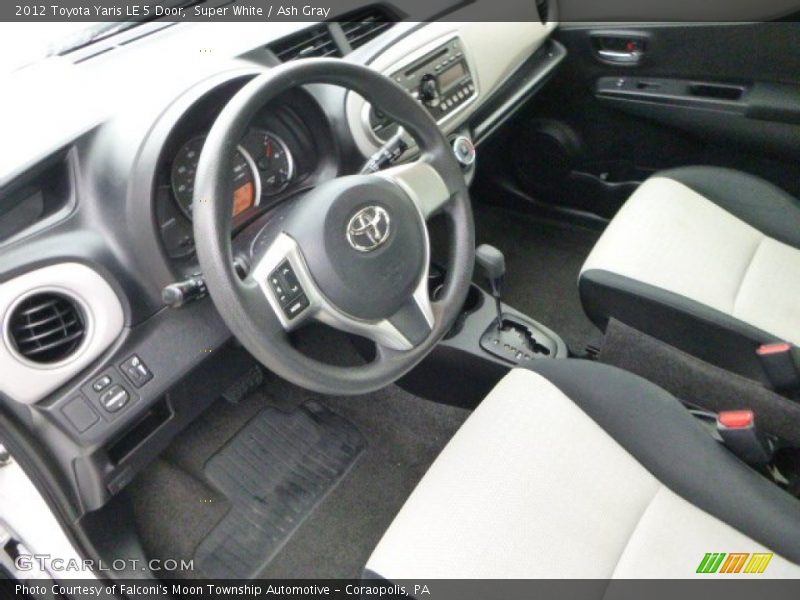 Super White / Ash Gray 2012 Toyota Yaris LE 5 Door