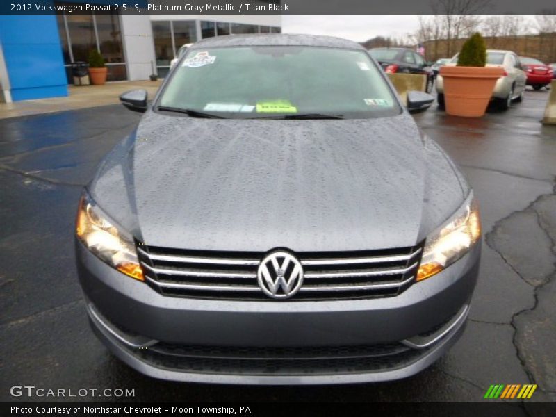 Platinum Gray Metallic / Titan Black 2012 Volkswagen Passat 2.5L S