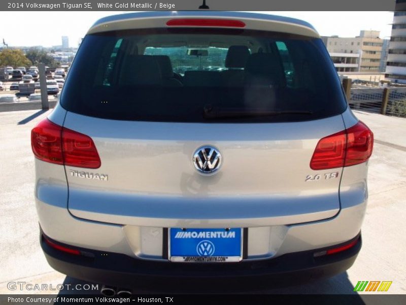 White Gold Metallic / Beige 2014 Volkswagen Tiguan SE