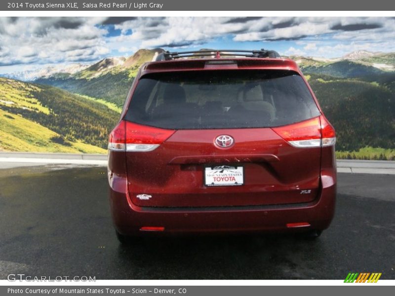 Salsa Red Pearl / Light Gray 2014 Toyota Sienna XLE