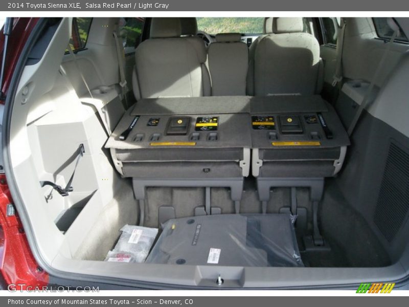 Salsa Red Pearl / Light Gray 2014 Toyota Sienna XLE