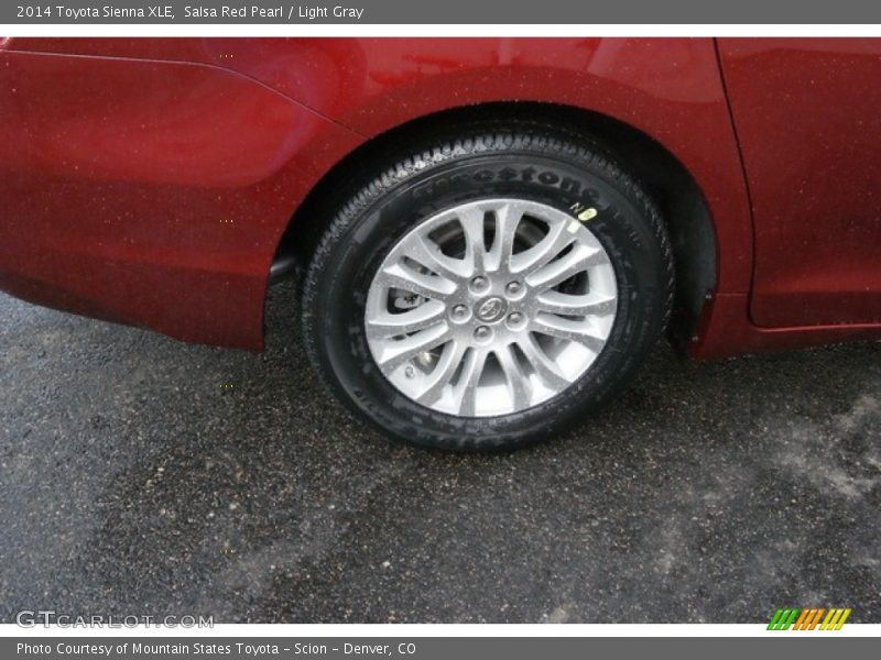 Salsa Red Pearl / Light Gray 2014 Toyota Sienna XLE