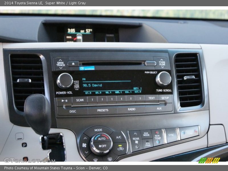 Super White / Light Gray 2014 Toyota Sienna LE