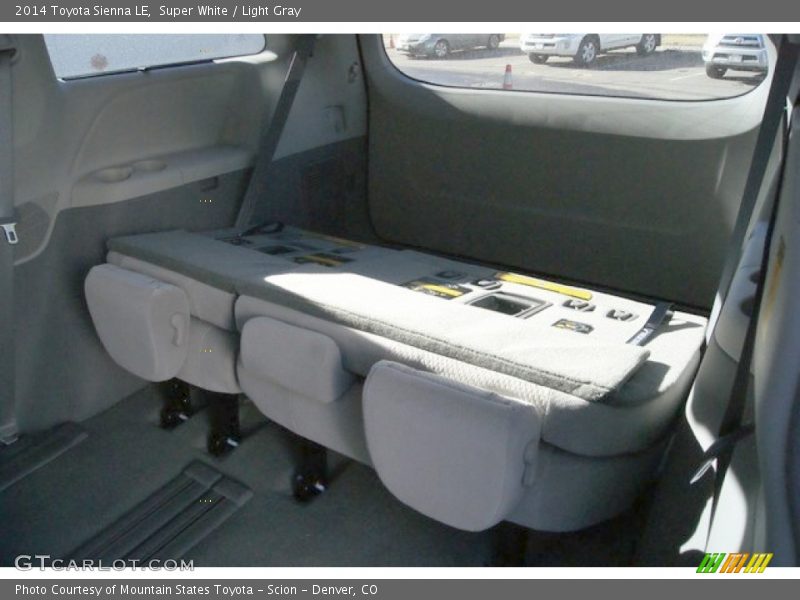 Super White / Light Gray 2014 Toyota Sienna LE