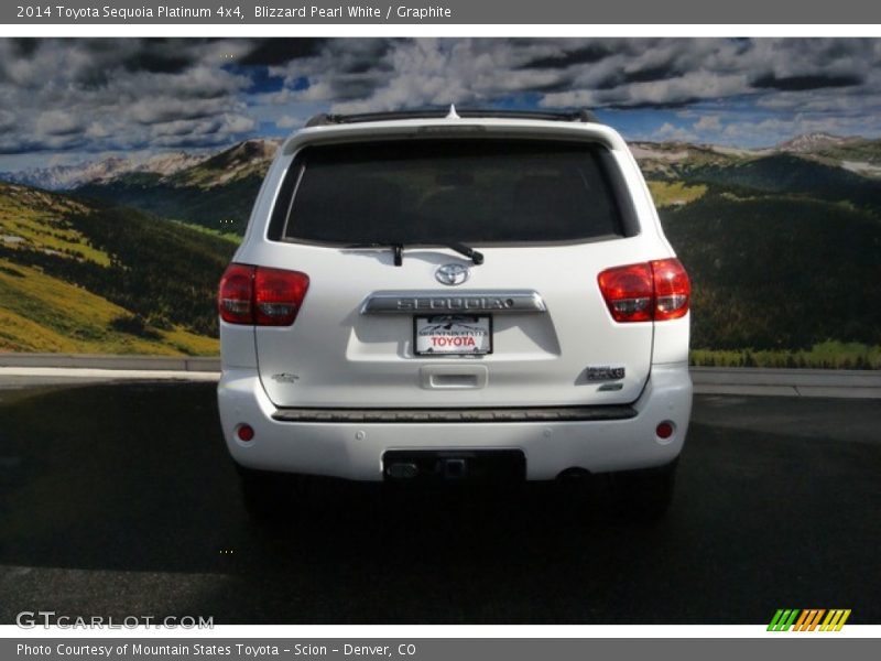 Blizzard Pearl White / Graphite 2014 Toyota Sequoia Platinum 4x4