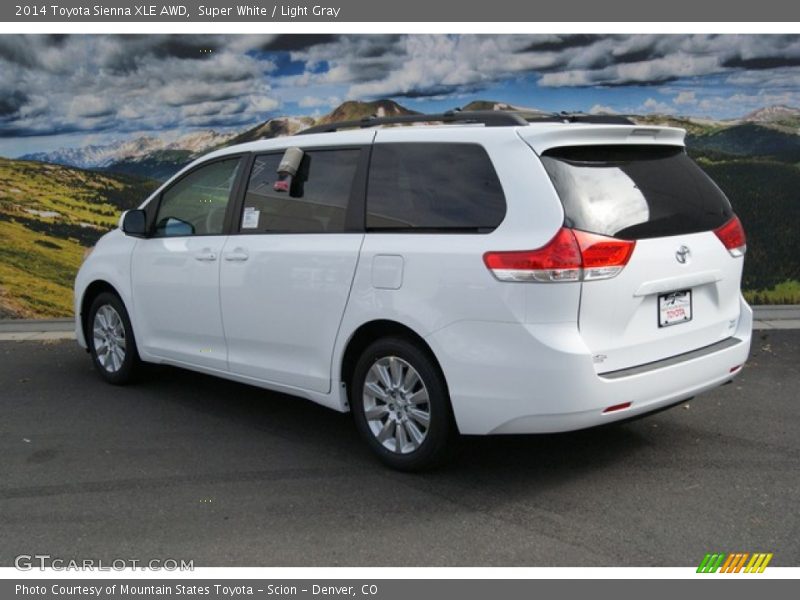 Super White / Light Gray 2014 Toyota Sienna XLE AWD