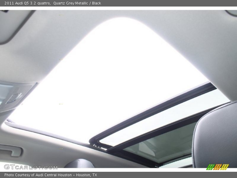 Sunroof of 2011 Q5 3.2 quattro