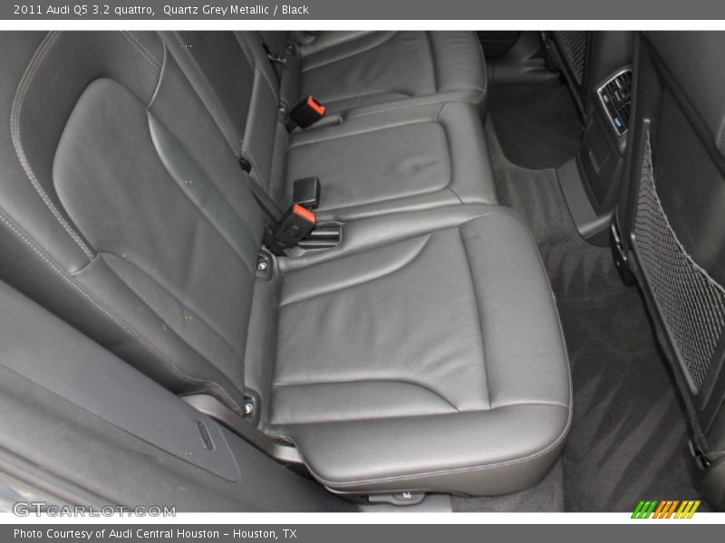 Quartz Grey Metallic / Black 2011 Audi Q5 3.2 quattro