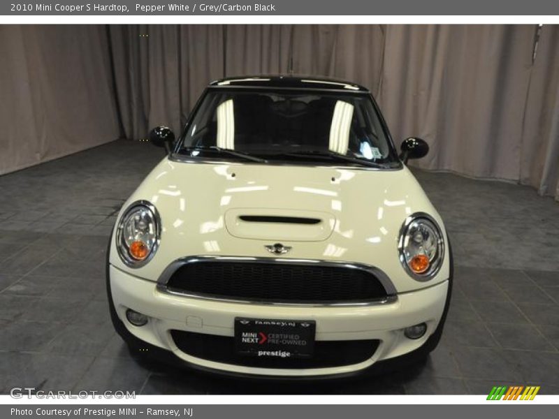 Pepper White / Grey/Carbon Black 2010 Mini Cooper S Hardtop