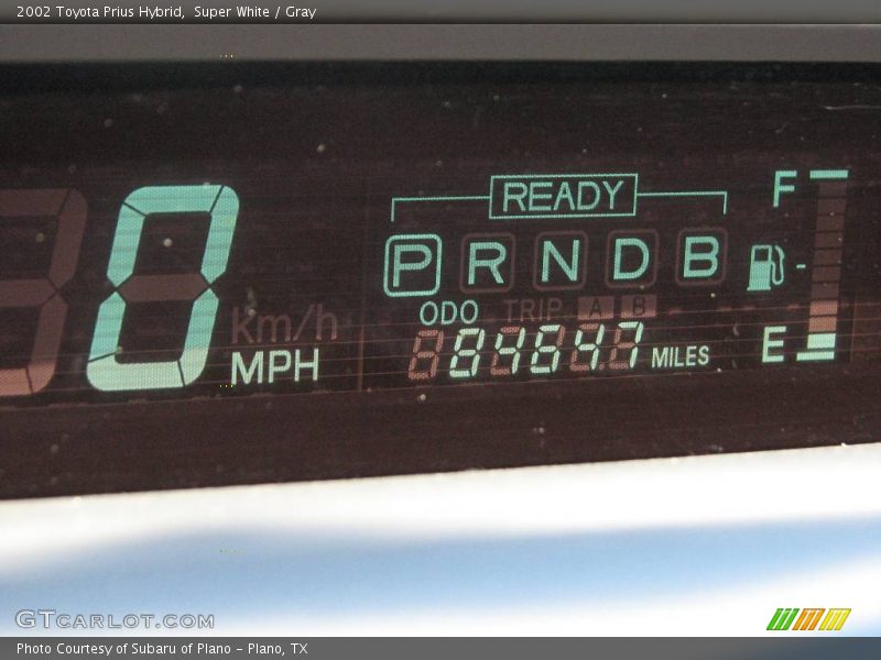 Super White / Gray 2002 Toyota Prius Hybrid