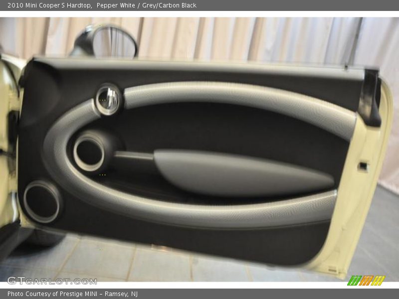 Pepper White / Grey/Carbon Black 2010 Mini Cooper S Hardtop