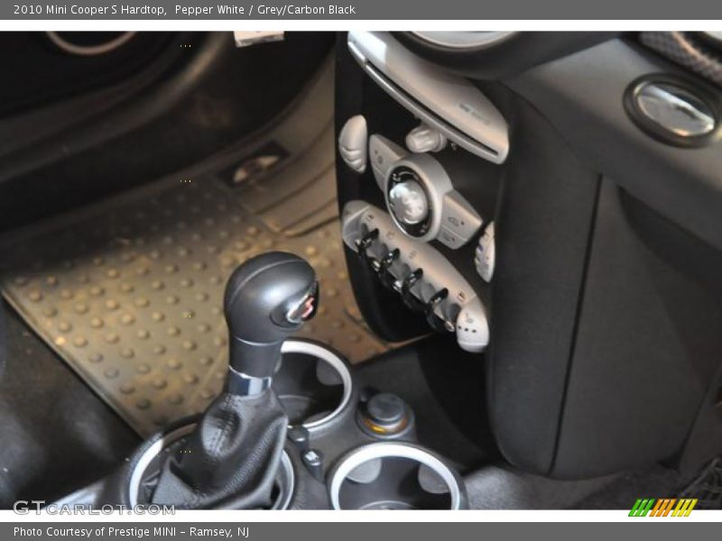 Pepper White / Grey/Carbon Black 2010 Mini Cooper S Hardtop
