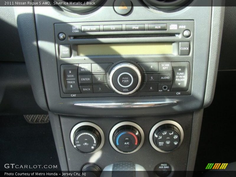 Silver Ice Metallic / Black 2011 Nissan Rogue S AWD