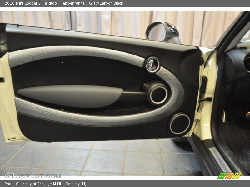 Pepper White / Grey/Carbon Black 2010 Mini Cooper S Hardtop