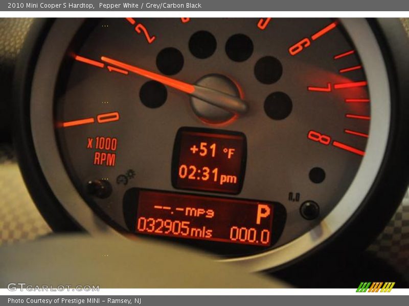 Pepper White / Grey/Carbon Black 2010 Mini Cooper S Hardtop
