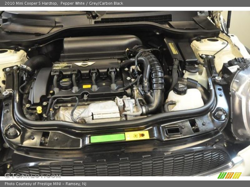 Pepper White / Grey/Carbon Black 2010 Mini Cooper S Hardtop