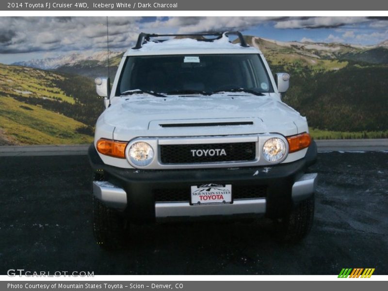 Iceberg White / Dark Charcoal 2014 Toyota FJ Cruiser 4WD