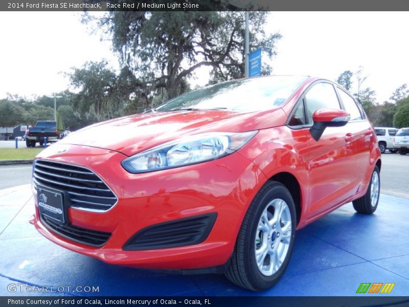 Race Red / Medium Light Stone 2014 Ford Fiesta SE Hatchback