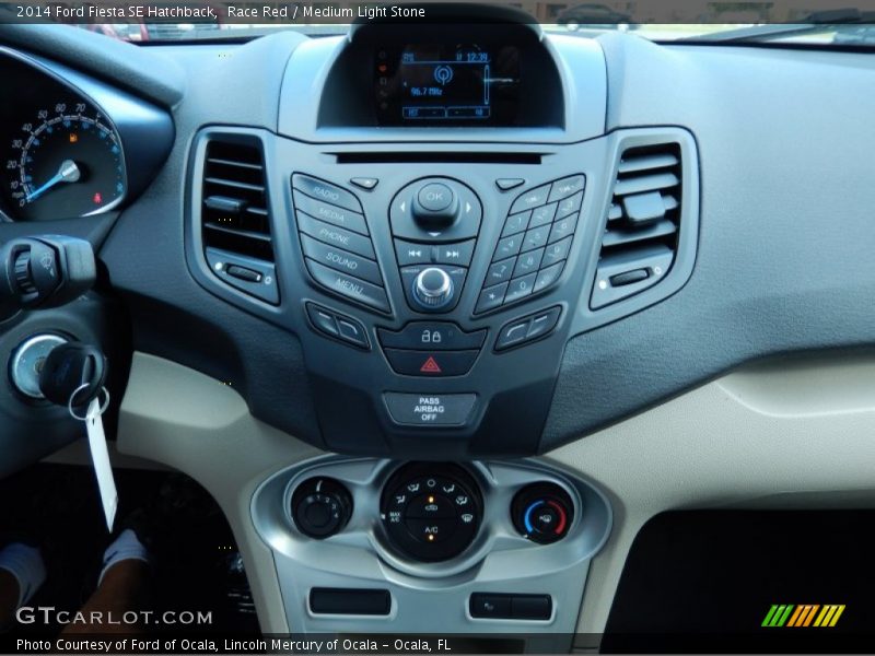 Race Red / Medium Light Stone 2014 Ford Fiesta SE Hatchback