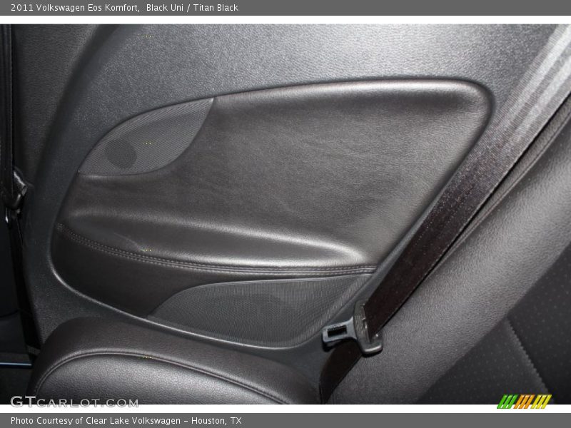 Black Uni / Titan Black 2011 Volkswagen Eos Komfort