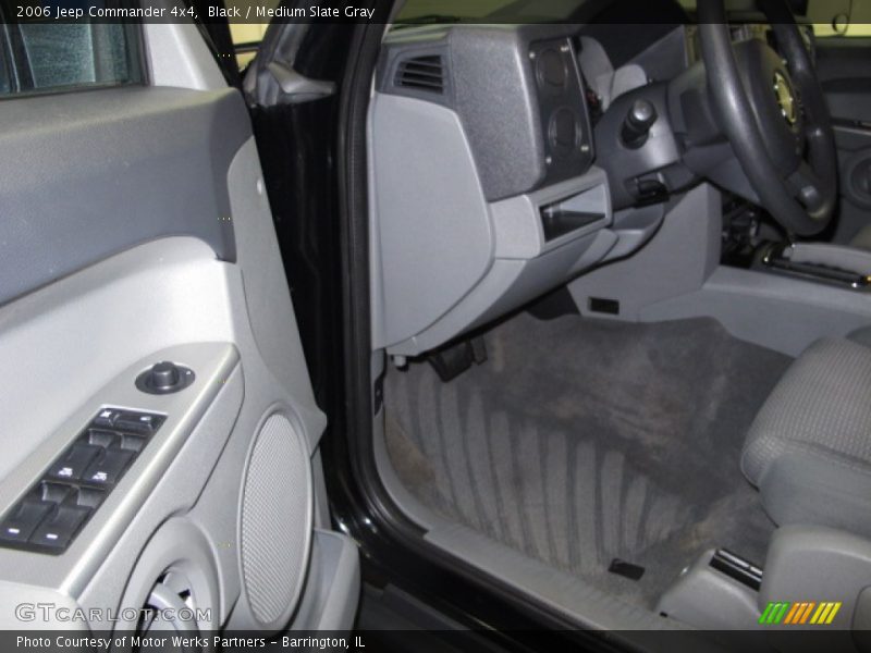 Black / Medium Slate Gray 2006 Jeep Commander 4x4