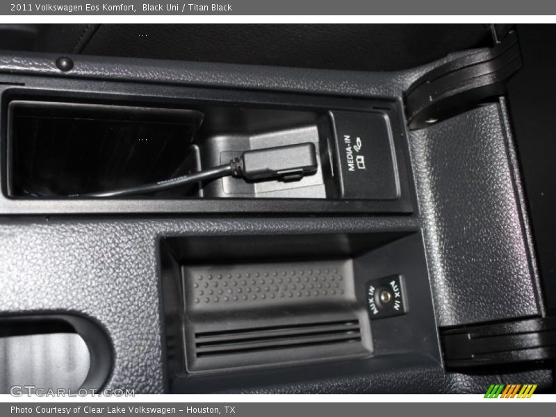 Black Uni / Titan Black 2011 Volkswagen Eos Komfort