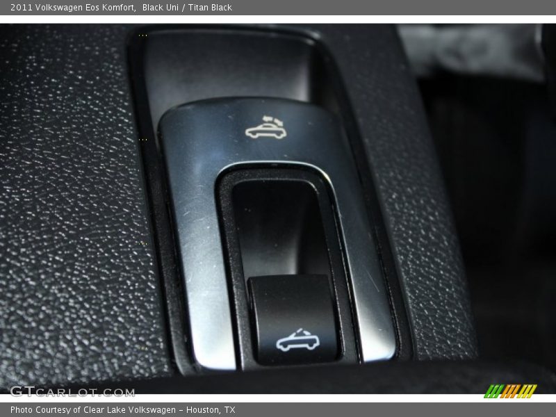 Black Uni / Titan Black 2011 Volkswagen Eos Komfort