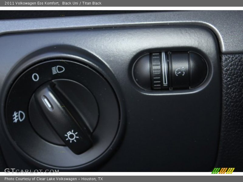 Black Uni / Titan Black 2011 Volkswagen Eos Komfort