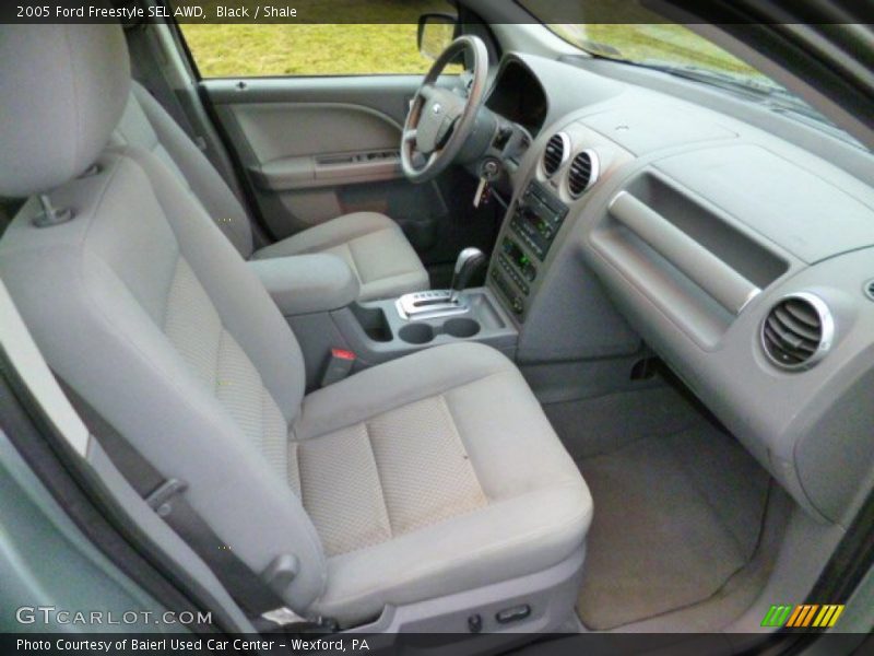 Black / Shale 2005 Ford Freestyle SEL AWD