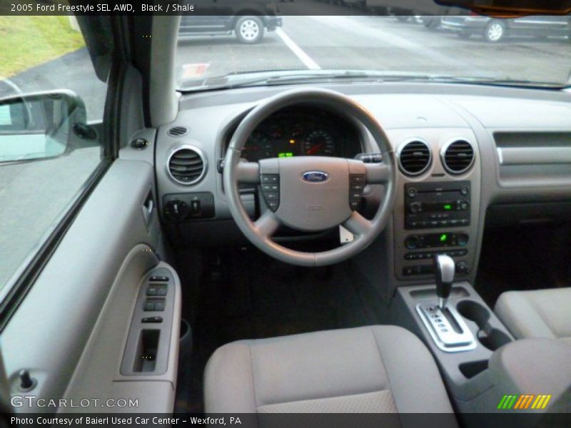 Black / Shale 2005 Ford Freestyle SEL AWD