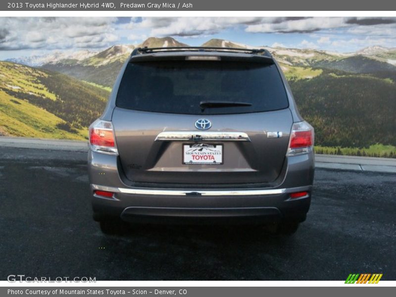 Predawn Gray Mica / Ash 2013 Toyota Highlander Hybrid 4WD