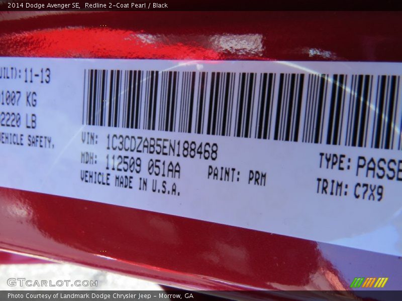 Redline 2-Coat Pearl / Black 2014 Dodge Avenger SE