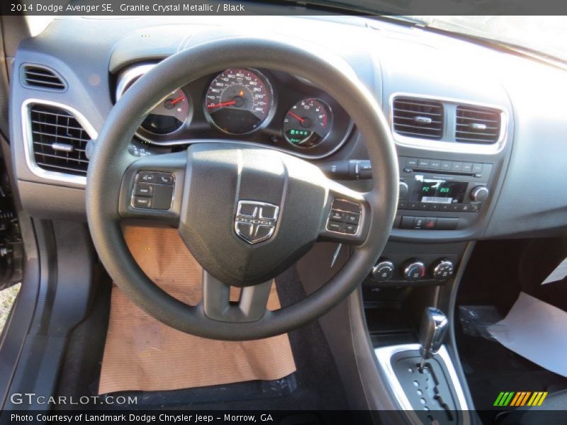 Granite Crystal Metallic / Black 2014 Dodge Avenger SE
