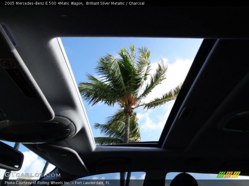 Sunroof of 2005 E 500 4Matic Wagon