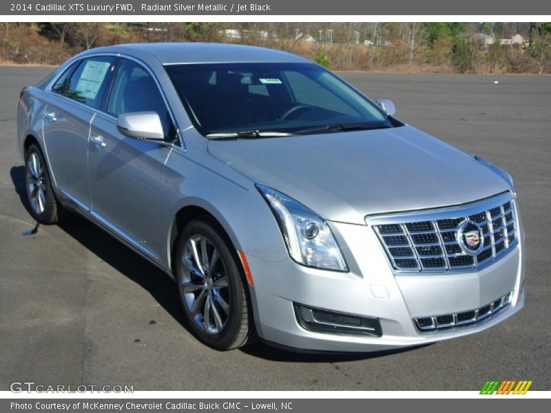 Radiant Silver Metallic / Jet Black 2014 Cadillac XTS Luxury FWD