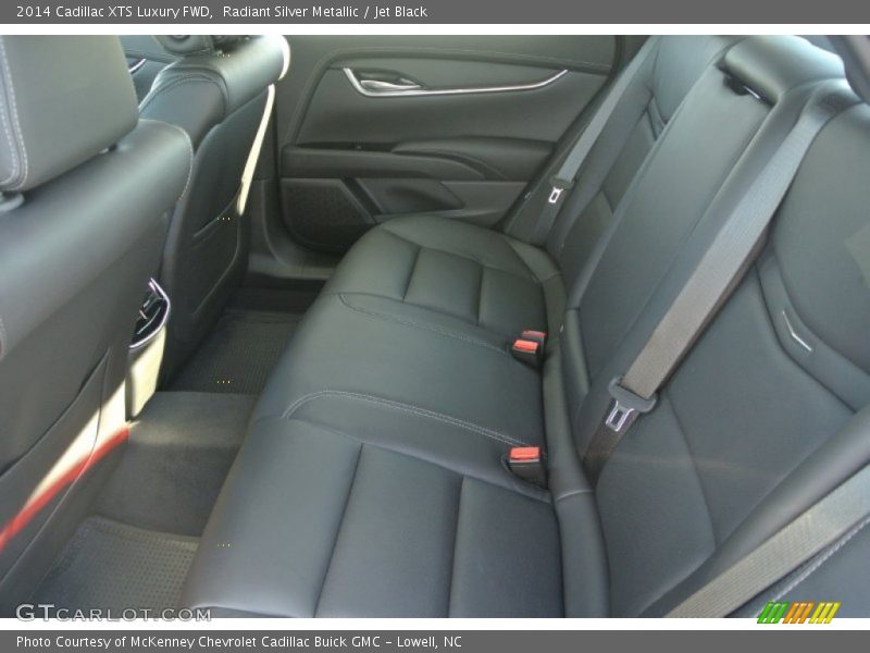 Radiant Silver Metallic / Jet Black 2014 Cadillac XTS Luxury FWD