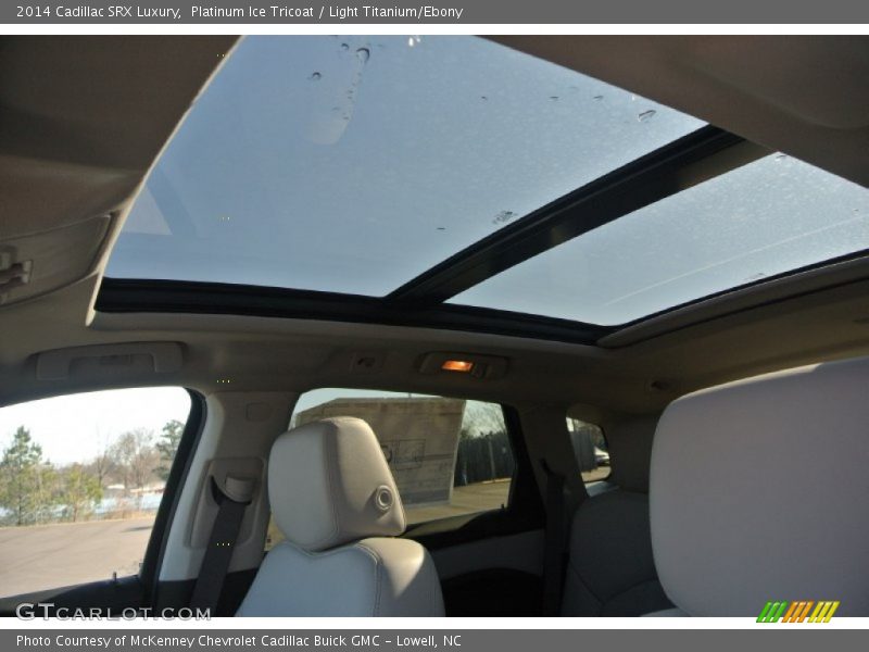 Platinum Ice Tricoat / Light Titanium/Ebony 2014 Cadillac SRX Luxury