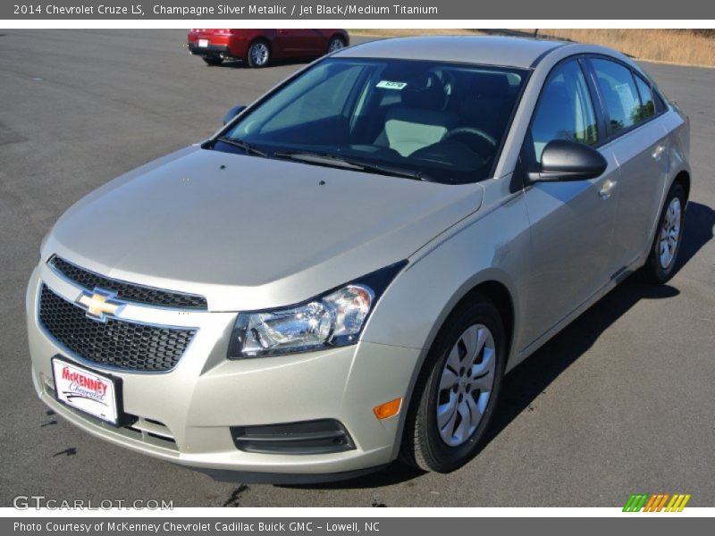 Champagne Silver Metallic / Jet Black/Medium Titanium 2014 Chevrolet Cruze LS