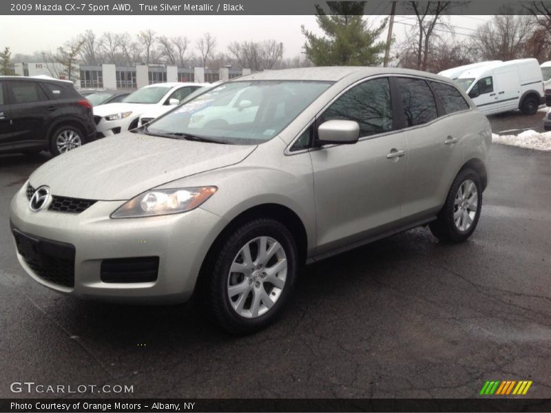 Front 3/4 View of 2009 CX-7 Sport AWD