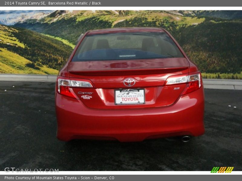 Barcelona Red Metallic / Black 2014 Toyota Camry SE