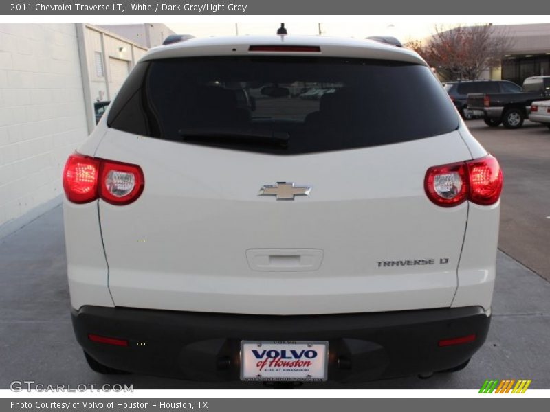 White / Dark Gray/Light Gray 2011 Chevrolet Traverse LT