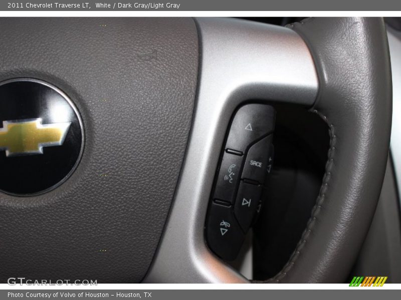 White / Dark Gray/Light Gray 2011 Chevrolet Traverse LT