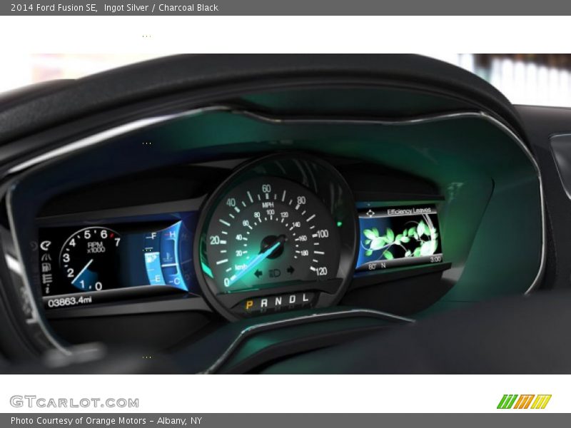 Ingot Silver / Charcoal Black 2014 Ford Fusion SE