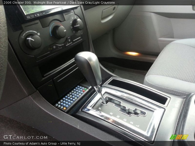 Midnight Blue Pearlcoat / Dark Slate Gray/Light Graystone 2006 Chrysler 300